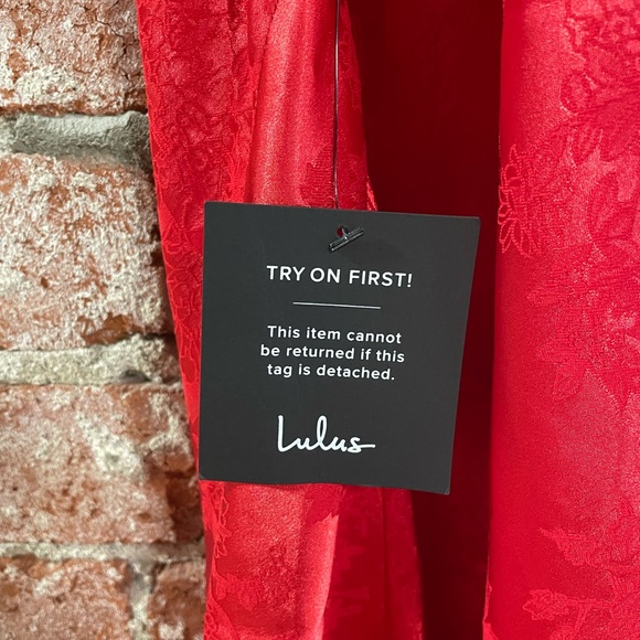 ❤️🥂Lulu’s Prosecco Toasts Red Floral Jacquard Mini Dress - XS 🥂❤️ - Picture 12 of 14